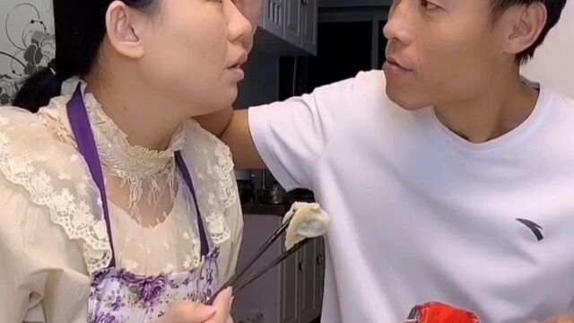 小姐姐今天你了笑了吗