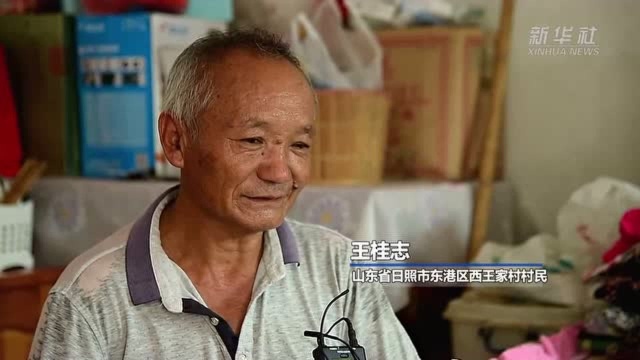 “跪地行医”的山村医生