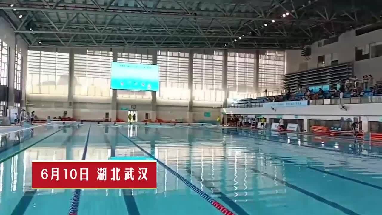 700“小江豚”逐浪江城,武汉市青少年运动会启动