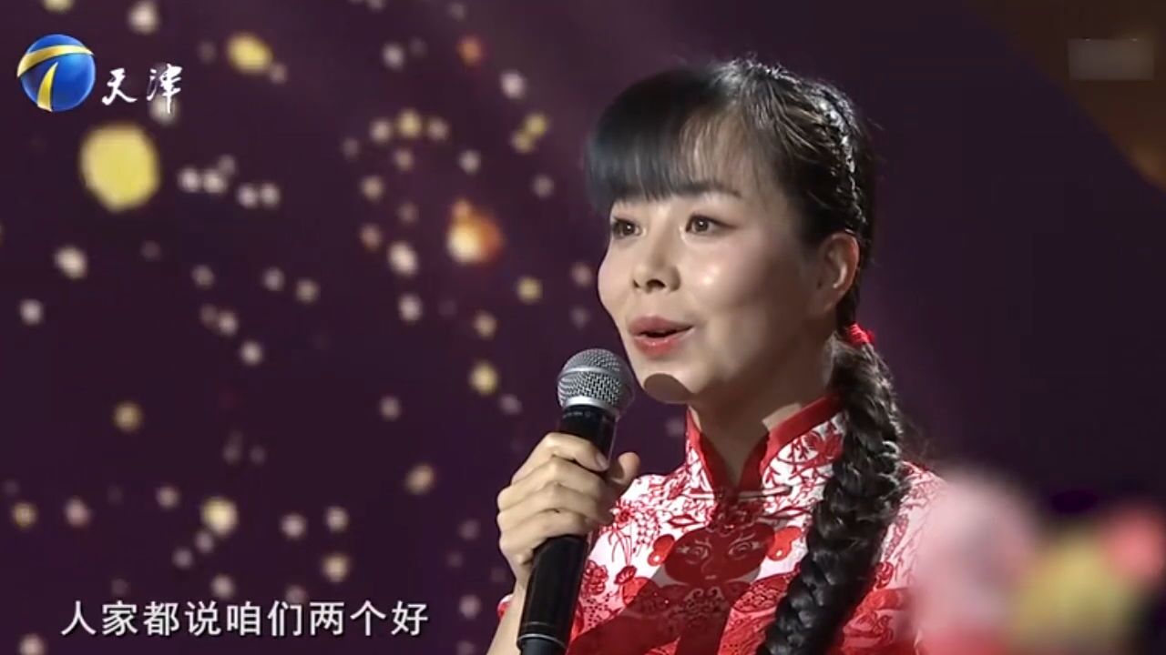 王二妮演唱歌曲:《一对对鸳鸯水上漂》,尽显陕北韵味!