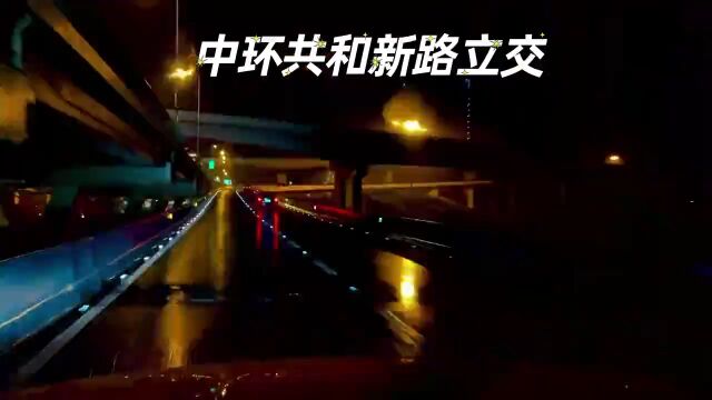 快看!上海高架部分立交道路变“亮”了