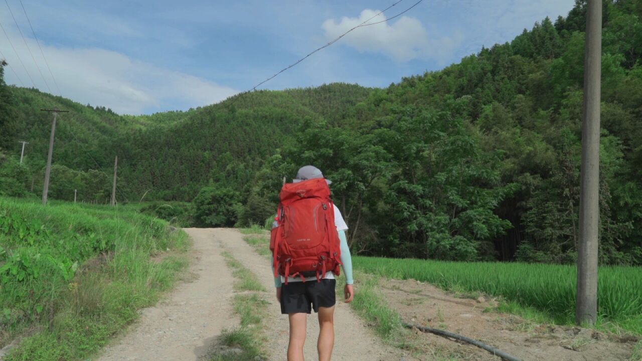 独自徒步时我在想些什么:人生不是陀螺,幸福就在身边