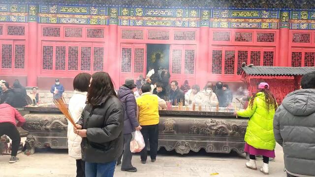 灵山寺烧香祈福