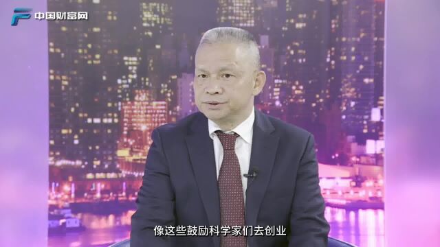 钟发平:产业报国初心不改 愿为储能行业搭建更大舞台