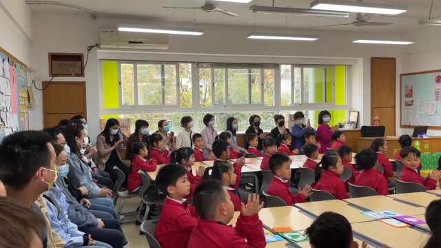 同孩子“一起上课”!深圳一小学举行“家长参与学习”活动