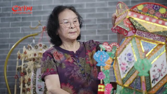 Video|Yang Yurong: 60 years of craftsmanship in⠆oshan color lanterns⠼⠍aster's Workshop