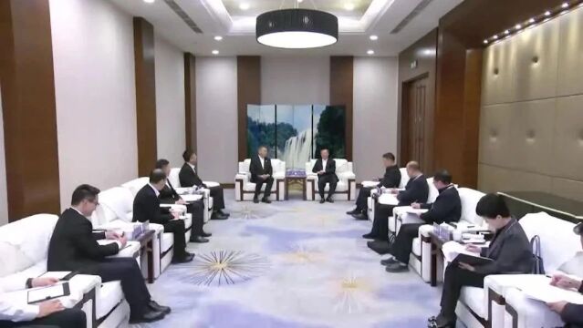 胡忠雄会见中国海洋石油集团有限公司总经理、党组副书记李勇一行