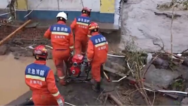 云南彝良强降雨引发山洪,3人遇难1人失联