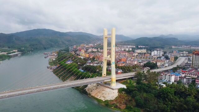 云南省西双版纳傣族自治州,景洪市橄榄坝大桥