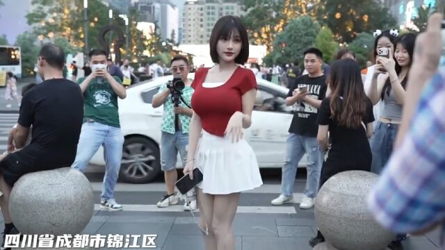 成都锦江时尚最前沿美女如云