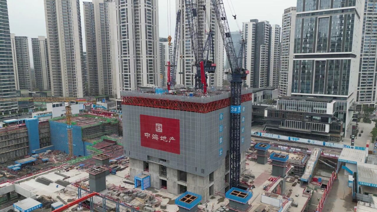 航拍建设中的中国西南第一高楼,设计489米雏形已现