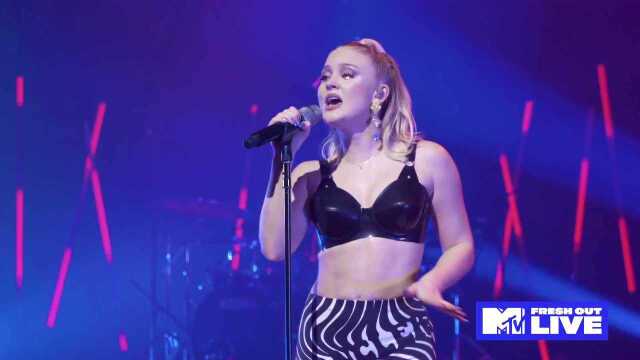 Zara Larsson Performs 'Poster Girl' | #MTVFreshOut