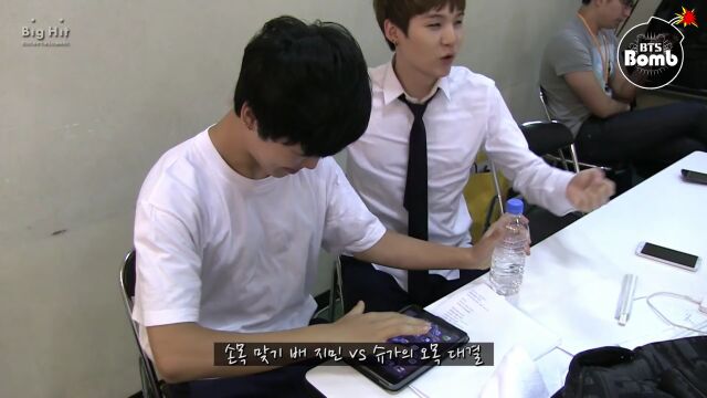 [BANGTAN BOMB] BTS Match! (1) Omok (SUGA vs Jimin)  BTS (防弹少年团)