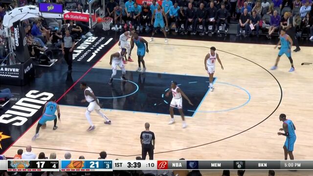 避其锋芒直杀篮下 布里奇斯漂移跳投轻松取分