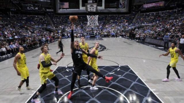 爵士131-124魔术 马尔卡宁31分班凯罗空砍26+8