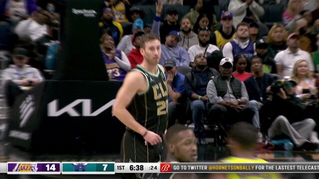 狙击手已到位！海沃德三分线停驻张手就有