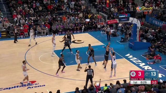 我曾经是这里的大当家！沃尔长驱直入滑翔上篮得手