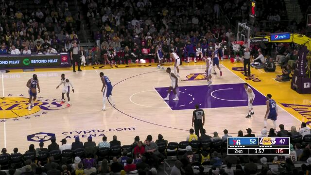 赶紧还一个 恩比德直面布莱恩特中投得手