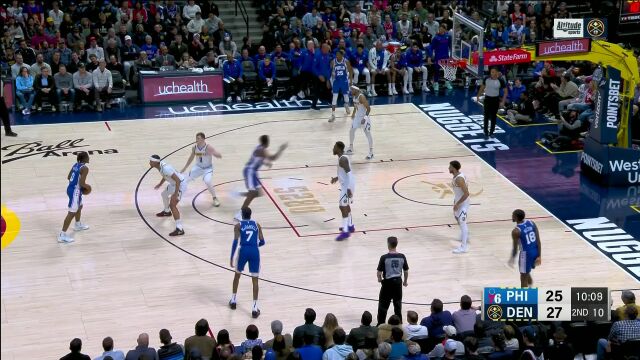 攻防兼备！纳吉空接暴扣+封盖马克西