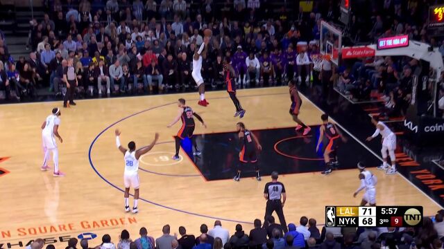 距离历史得分王进入100分倒计时！詹姆斯直面兰德尔干拔跳投