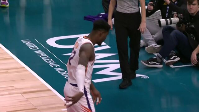 保罗人缝中穿针引线 喂饼艾顿完成单臂暴扣