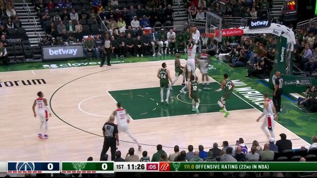 比尔直接送高抛 加福德心领神会空接暴扣