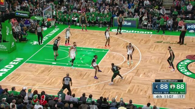 稳定发挥 布朗展现爆炸得分能力帮助球队保持领先