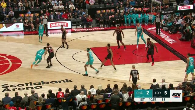 NBA常规赛：黄蜂vs猛龙第1节中文解说回放