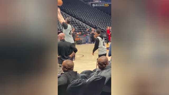 兄弟情谊深似海！洛瑞穿奥迪球衣参加总决赛的赛前训练