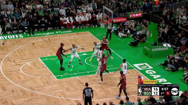 得分如探囊取物！巴特勒连得四分逐渐拉开分差