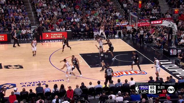 配合天衣无缝！布克假投真传助攻杜兰特底角三分杀人诛心