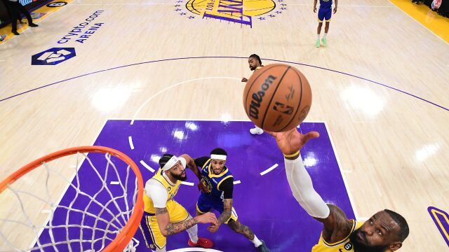 詹姆斯vs勇士集锦 全场30+9+9准三双带领球队挺进西部决赛