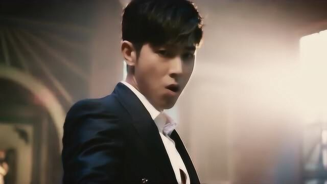 东方神起《Jealous》MV