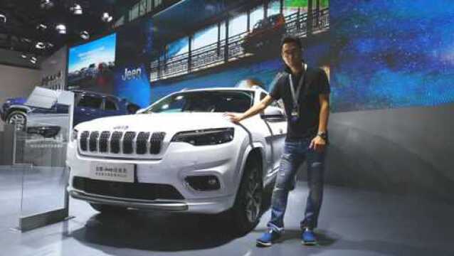 动力革新!Jeep自由光终于换上2.0T发动机了