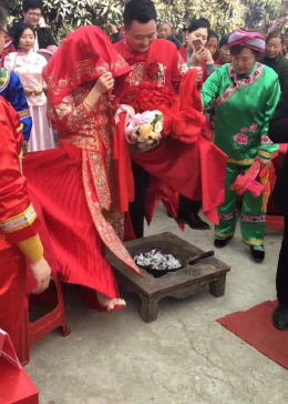 跨火盆能看懂吗？ - 腾讯视频