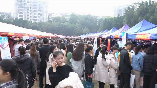 医学毕业生招聘会,本硕学历去急诊,博士达标就给近百万