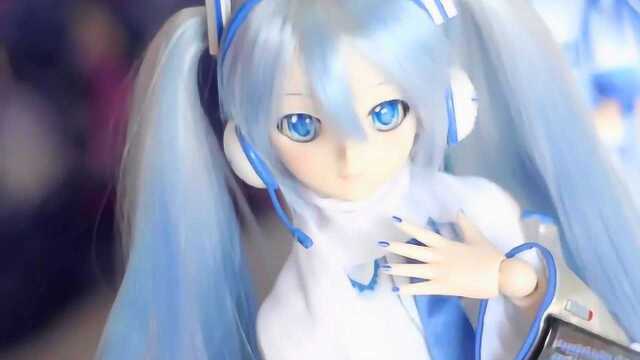 初音未来逼真手办开箱,身材比例完美可脱,只有资本的才买得起