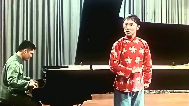 刘长瑜《仇恨入心要发芽》,1968钢琴伴唱《红灯记》影片原声选段