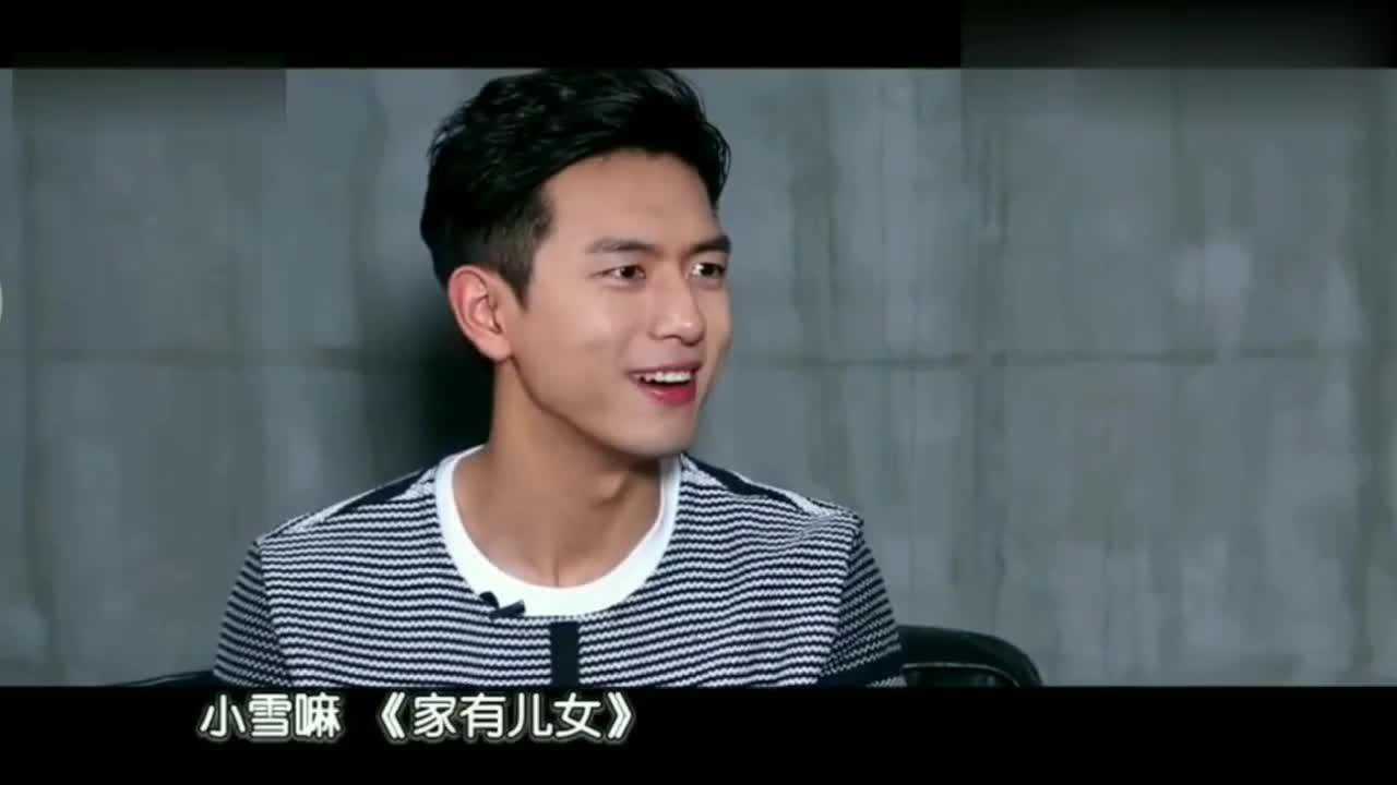 李现杨紫竟是同班同学大一曾一起主持过中秋晚会