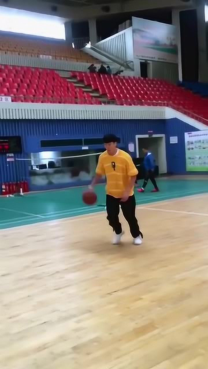 街头篮球来自平常心的日常练习最后一下没进心碎