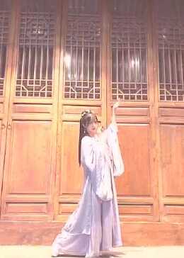 古风高颜值小姐姐：兰花指捻红尘似水！三尺红台万事如歌吹！ - 腾讯视频