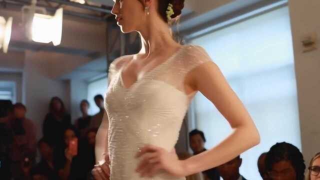 Theia Bridal Fall 2018 时尚蕾丝婚纱时装秀!