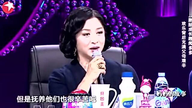 孩子们一出场观察员惊讶了,不料竟是罕见5胞胎,真人版的五福娃