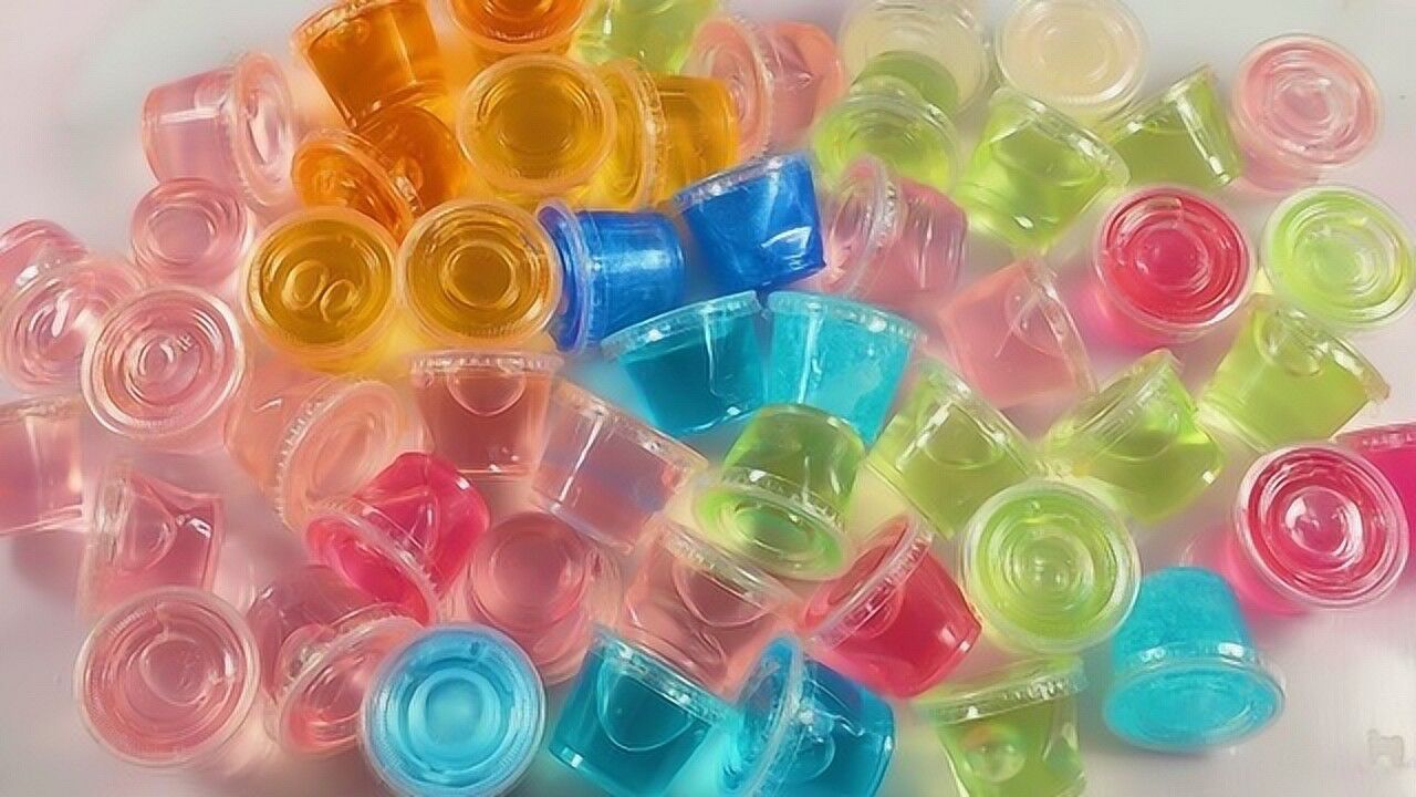 央视曝光毒玩具“假水”不慎误食可致命！