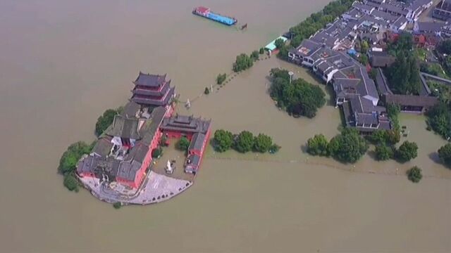 航拍!安徽巢湖中庙寺被淹 犹如一艘船浮在湖面