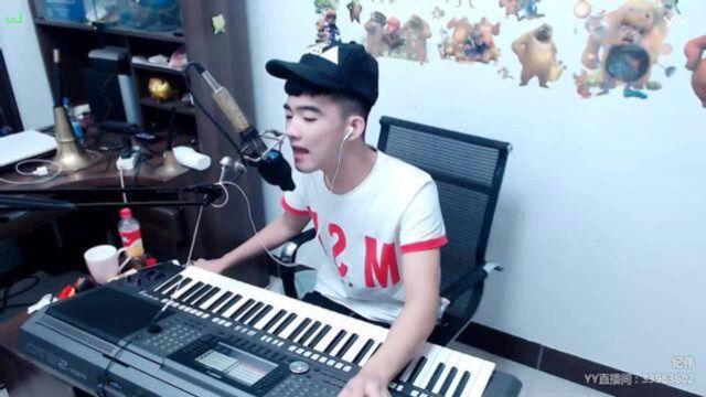 音乐奇才纪伟演唱歌曲《疯了疯了》