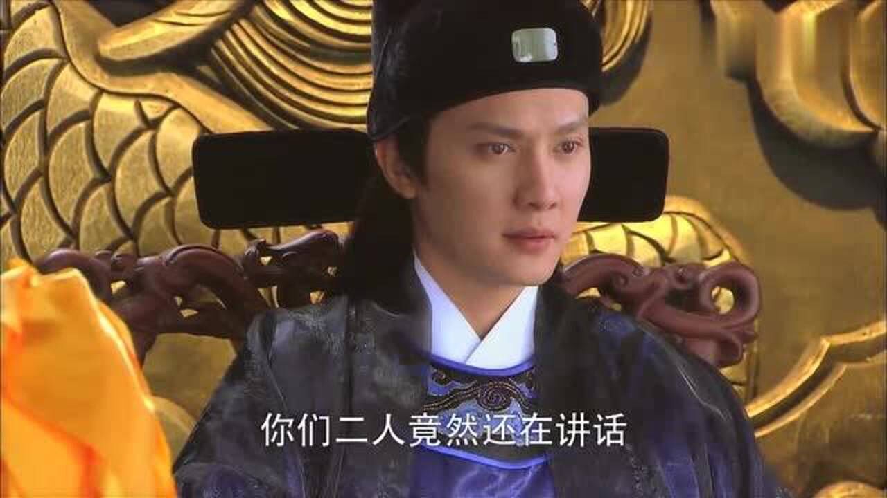 天师钟馗柳含烟与王富曲挨着板子没有见哀嚎却聊起天来