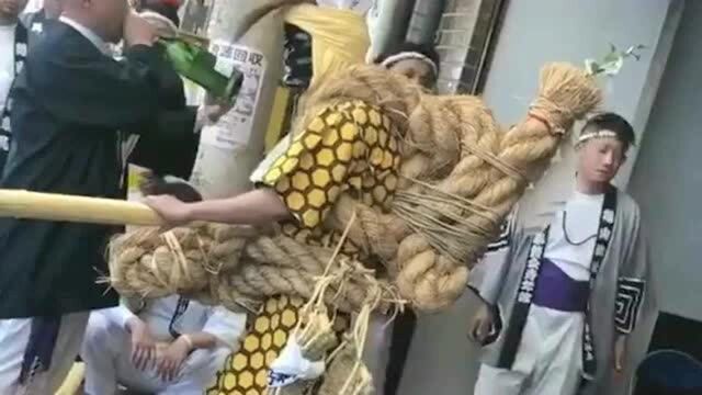 日本传统神社文化,在中国根本不可能看地,这是当地的习俗文化!