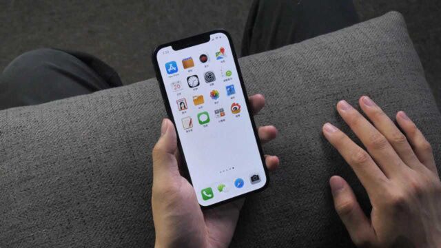 iOS14“文艺复兴”个性化桌面?我一顿“瞎操作”却成这样了