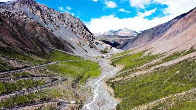 实拍岗什卡雪峰,是祁连山东段最高峰,看雪山不用去西藏来这里就行!